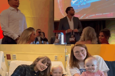 AGAIN why does this women receive so much HATE⁉️Taylor Swift donated an autographed guitar to auction off for the 15 and the Mahomies foundation. She’s literally only brought joy to Kansas City.