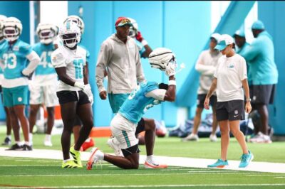 Dolphins veteran CB Artie Burns, who injured his knee at practice today and left on crutches, is feared to have a torn ACL, per source. Burns is now awaiting an MRI and second opinion to confirm.
