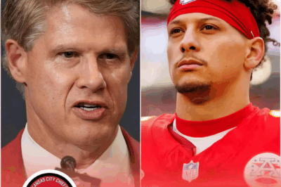 BREAKING NEWS: The future of the Kansas City Chiefs has just changed — Team President Clark Hunt announced the contract of the century: Patrick Mahomes will be with the Chiefs for life with an unprecedented commitment in NFL history!
