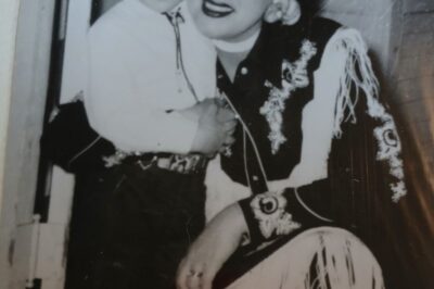 People say that in the early 1960s, before every show, Patsy always saved her last quiet minutes backstage for her children.